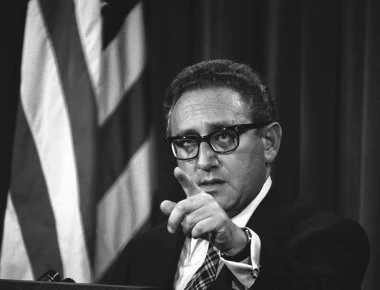 Χένρι Κίσινγκερ: Ο ρόλος του το 1974 στην τουρκική εισβολή στην Κύπρο και η συνεργασία με την CIA (φωτό, βίντεο)
